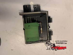 Used Heater resistor Audi 80 (B4) 2.0 E Price € 26,25 Margin scheme offered by Autosloperij Pieper BV