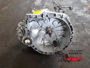 Revisado Caja de cambios Mini Mini (R56) 1.6 16V Cooper Precio € 825,83 IVA incluido ofrecido por Autosloperij Pieper BV