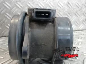 Luftmassenmesser van een Kia Rio (DC22/24) 1.5 16V 2003