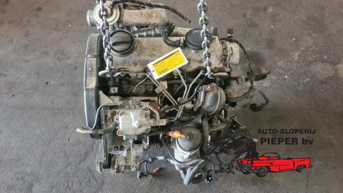 Motor de un Volkswagen Caddy II (9K9A) 1.9 TDI 2002