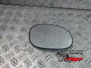 Used Mirror glass, right Citroen C3 (FC/FL/FT) 1.4 16V Sensodrive Price on request offered by Autosloperij Pieper BV