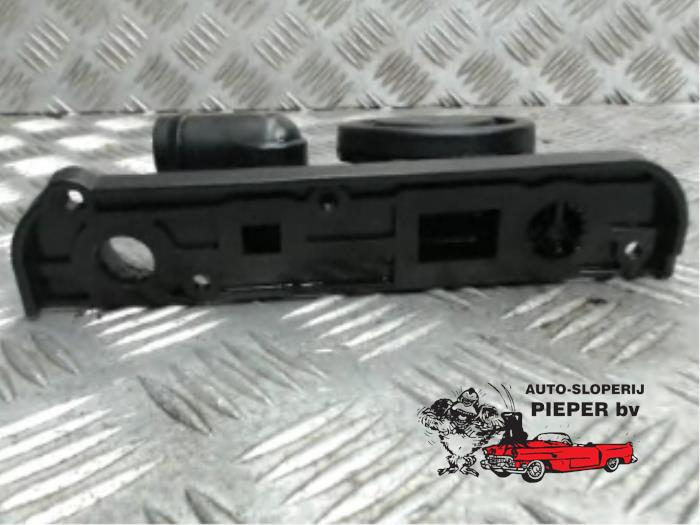 PCV valve Audi A4 Avant Quattro 2.0 TFSI 20V 465188624 BGB