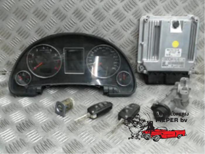 Used Engine management computer Audi A4 Avant Quattro (B7) 2.0 TFSI 20V Price € 236,25 Margin scheme offered by Autosloperij Pieper BV