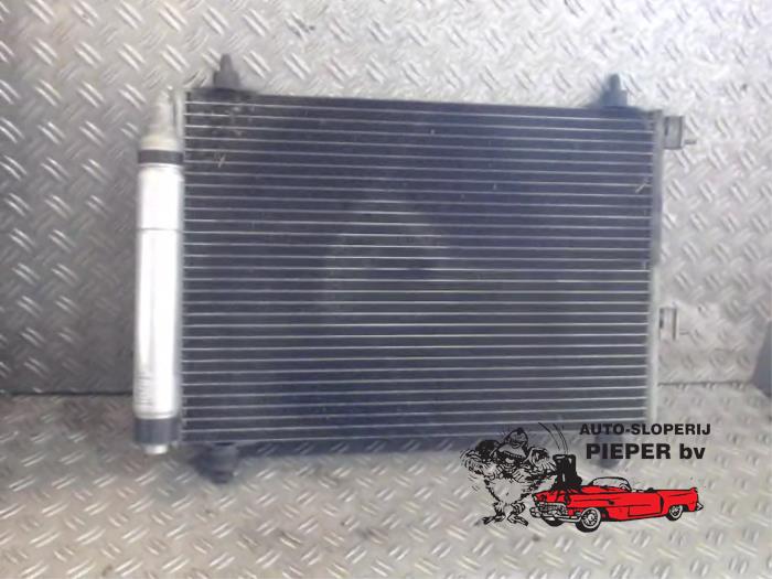 Klima Kondensor van een Peugeot 307 SW (3H) 2.0 16V 2003