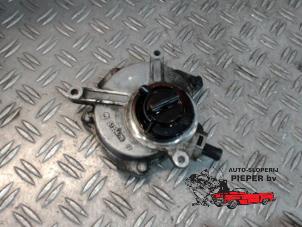 Used Vacuum pump (petrol) Audi A6 (C6) 2.0 T FSI 16V Price on request offered by Autosloperij Pieper BV