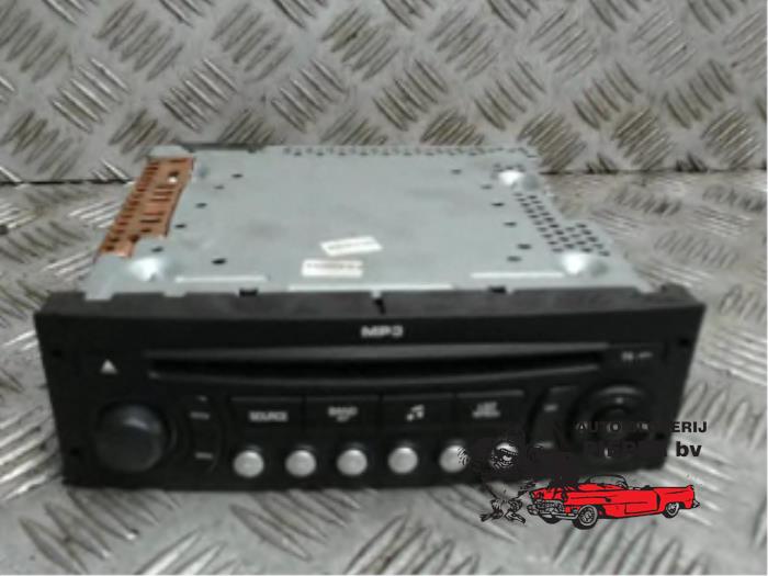 Radio CD player Peugeot 207 SW 1.4 16V Vti 16077504XT SIEMENS