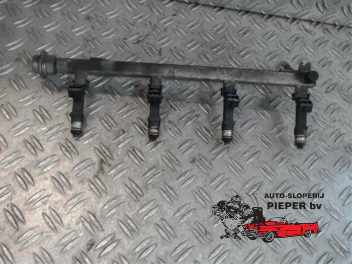 Usagé Système d'injection Chevrolet Captiva (C100) 2.4 16V 4x2 Prix € 125,00 Règlement à la marge proposé par Autosloperij Pieper BV