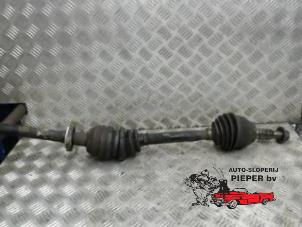 Used Front drive shaft, right Opel Vectra C 2.2 16V Price on request offered by Autosloperij Pieper BV