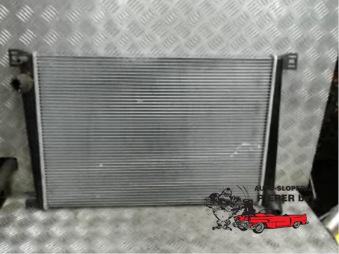 Usagé Radiateur Mini Mini (R56) 1.6 16V Cooper Prix € 36,75 Règlement à la marge proposé par Autosloperij Pieper BV