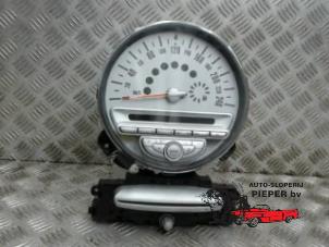 Usagé Compteur kilométrique KM Mini Mini (R56) 1.6 16V Cooper Prix € 78,75 Règlement à la marge proposé par Autosloperij Pieper BV