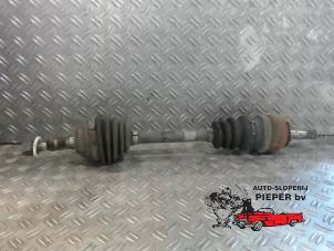 Used Front drive shaft, left Opel Astra G (F08/48) 1.6 16V Price € 35,00 Margin scheme offered by Autosloperij Pieper BV