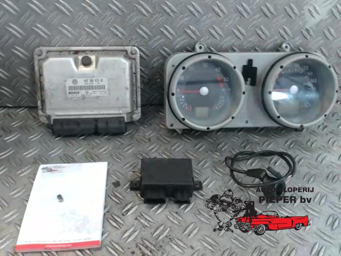 Used Engine management computer Volkswagen Lupo (6X1) 1.2 TDI 3L Price € 157,50 Margin scheme offered by Autosloperij Pieper BV