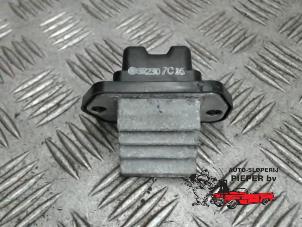 Used Heater resistor Honda Civic (FK/FN) 1.8i VTEC 16V Price € 21,00 Margin scheme offered by Autosloperij Pieper BV
