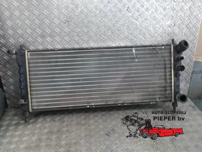 Gebrauchte Kühler Opel Corsa B (73/78/79) 1.2i 16V Preis € 42,00 Margenregelung angeboten von Autosloperij Pieper BV