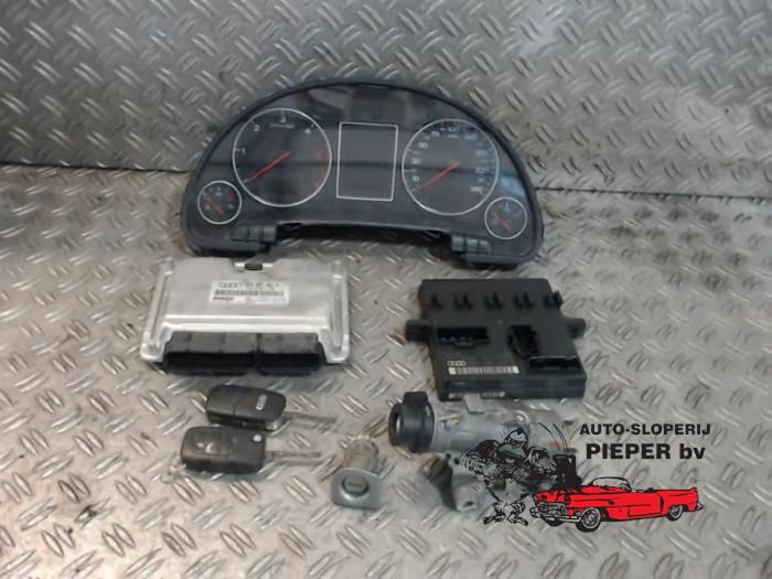 Used Engine management computer Audi A4 Avant (B6) 2.5 TDI 24V Price € 157,50 Margin scheme offered by Autosloperij Pieper BV