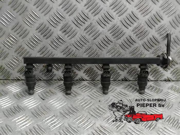 Usagé Système d'injection BMW 3 serie (E36/4) 318i Prix € 60,00 Règlement à la marge proposé par Autosloperij Pieper BV