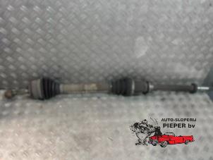 Used Front drive shaft, right Peugeot 206 (2A/C/H/J/S) 1.4 XR,XS,XT,Gentry Price € 36,75 Margin scheme offered by Autosloperij Pieper BV