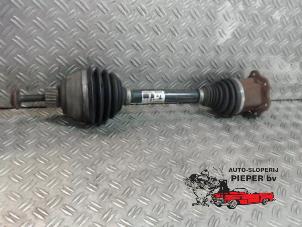 Used Front drive shaft, left Audi A6 (C7) 2.0 TDI 16V Price on request offered by Autosloperij Pieper BV