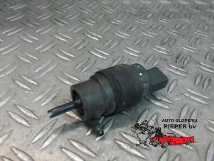 Used Windscreen washer pump Audi A6 (C7) 2.0 TDI 16V Price on request offered by Autosloperij Pieper BV