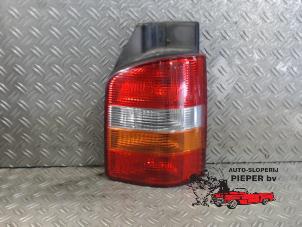 Used Taillight, right Volkswagen Transporter T5 2.5 TDi Price on request offered by Autosloperij Pieper BV