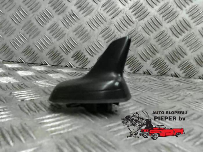 Używane Antena Volkswagen Golf VII (AUA) 2.0 GTI 16V Performance Package Cena € 21,00 Procedura marży oferowane przez Autosloperij Pieper BV