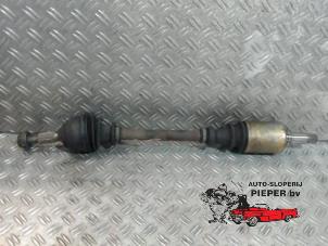 Used Front drive shaft, left Peugeot 106 II 1.1 XN,XR,XT,Accent Price € 35,00 Margin scheme offered by Autosloperij Pieper BV