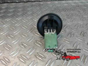Used Heater resistor Seat Ibiza IV SC (6J1) 1.4 TDI Price on request offered by Autosloperij Pieper BV