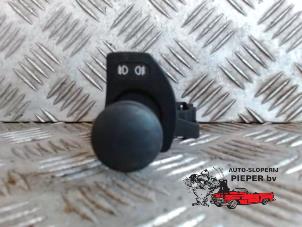Used Fog light switch BMW 3 serie Compact (E36/5) 323Ti Price on request offered by Autosloperij Pieper BV