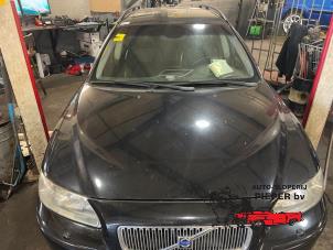 Used Bonnet Volvo V70 (SW) 2.4 D5 20V Price on request offered by Autosloperij Pieper BV
