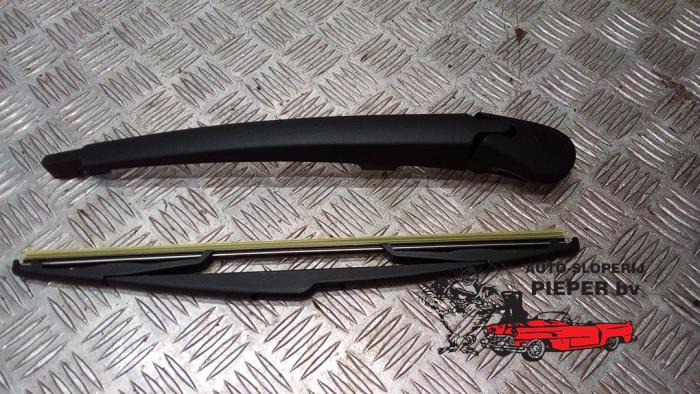 Rear wiper arm from a Renault Captur (2R)  2014