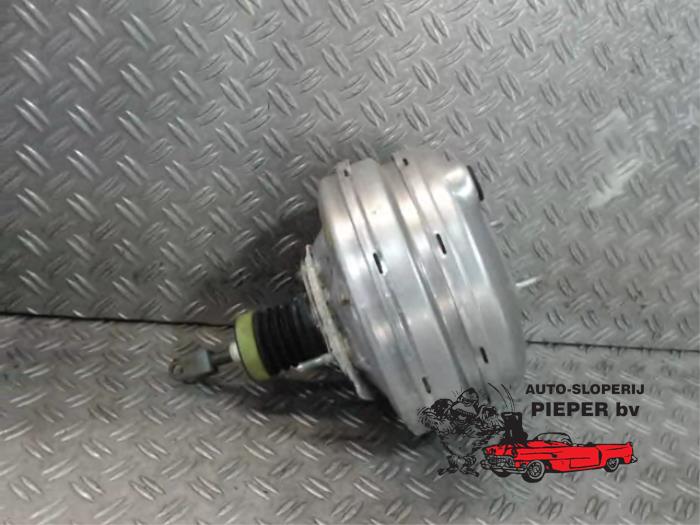Usagé Servo frein BMW 5 serie (E60) 530i 24V Prix € 105,00 Règlement à la marge proposé par Autosloperij Pieper BV