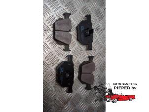 New Rear brake pad BMW 3 serie (E90) Price € 26,24 Inclusive VAT offered by Autosloperij Pieper BV