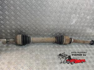 Used Front drive shaft, right Peugeot 206 (2A/C/H/J/S) 1.6 16V Price € 36,75 Margin scheme offered by Autosloperij Pieper BV