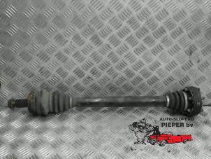 Used Drive shaft, rear right BMW 3 serie (E90) 325i 24V Price € 52,50 Margin scheme offered by Autosloperij Pieper BV