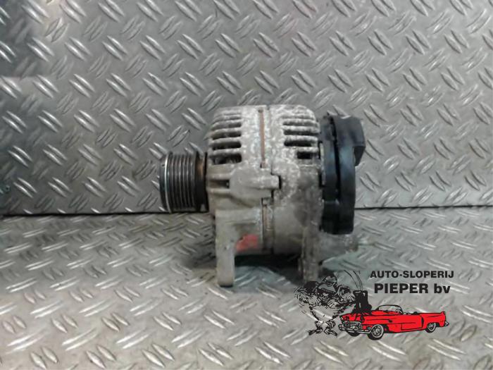 Usagé Dynamo Volkswagen Caddy II (9K9A) 1.9 SDI Prix € 42,00 Règlement à la marge proposé par Autosloperij Pieper BV