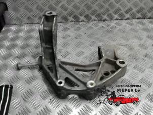 Used Front wishbone, right Volkswagen Polo IV (9N1/2/3) 1.4 16V 75 Price on request offered by Autosloperij Pieper BV