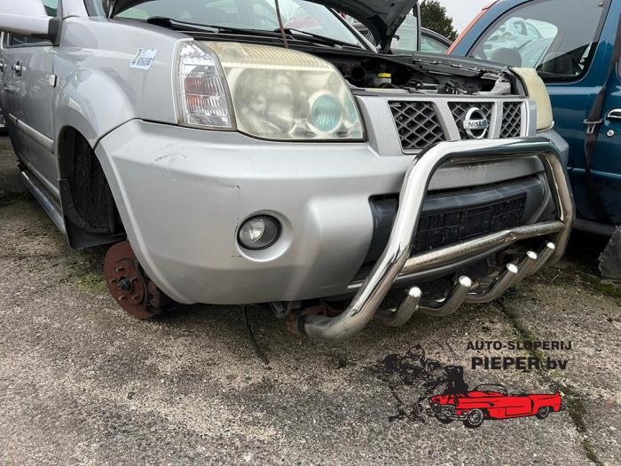 Pare-choc Avant NISSAN X-TRAIL 1 PHASE 1 - Noir - Occasion (Bon état)