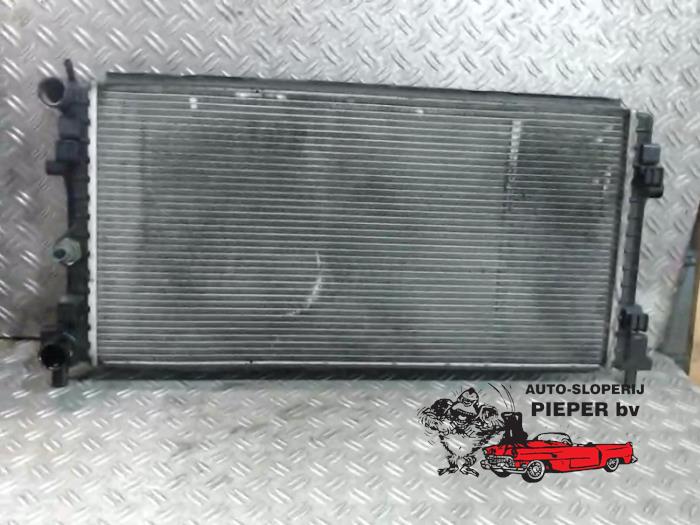 Used Radiator Audi A1 (8X1/8XK) 1.2 TFSI Price € 42,00 Margin scheme offered by Autosloperij Pieper BV