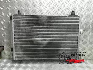 Usagé Condenseur de climatisation Peugeot 307 CC (3B) 2.0 16V Prix € 36,75 Règlement à la marge proposé par Autosloperij Pieper BV
