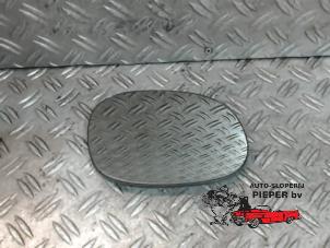 Used Mirror glass, right Citroen C2 (JM) 1.4 Price on request offered by Autosloperij Pieper BV