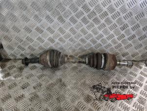 Used Front drive shaft, left Opel Vectra C Caravan 2.2 DTI 16V Price on request offered by Autosloperij Pieper BV