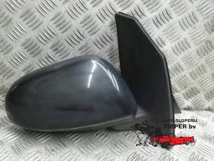 Used Wing mirror, right Daihatsu Cuore (L251/271/276) 1.0 12V DVVT Price on request offered by Autosloperij Pieper BV