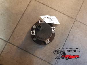 Used Rear wheel bearing Ford Focus 2 1.4 16V Price € 42,00 Margin scheme offered by Autosloperij Pieper BV