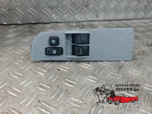 Used Electric window switch Toyota Starlet (EP9) 1.3,XLi,GLi 16V Price on request offered by Autosloperij Pieper BV