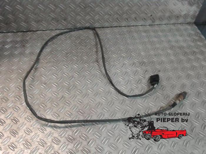 Usagé Sonde lambda Volkswagen Passat (3B3) 2.3 V5 20V Prix € 42,00 Règlement à la marge proposé par Autosloperij Pieper BV