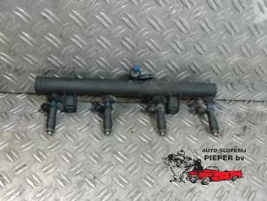 Used Fuel injector nozzle Peugeot 807 2.0 16V Price on request offered by Autosloperij Pieper BV