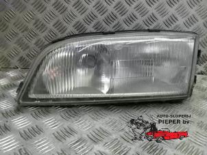 Used Headlight, left Volvo V70 (GW/LW/LZ) 2.3 T-5 Turbo 20V Price on request offered by Autosloperij Pieper BV