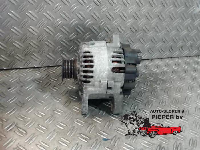 Usagé Dynamo Renault Grand Scénic II (JM) 2.0 16V Prix € 42,00 Règlement à la marge proposé par Autosloperij Pieper BV