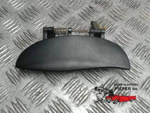 Used Rear door handle 4-door, left Hyundai Atos 1.0 12V Price on request offered by Autosloperij Pieper BV