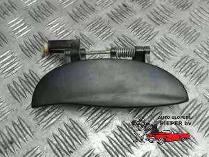 Used Front door handle 4-door, right Hyundai Atos 1.0 12V Price on request offered by Autosloperij Pieper BV